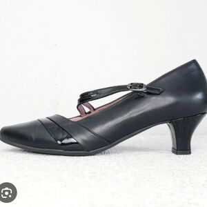 BeautiFeel Black Keten Heeled Shoes
